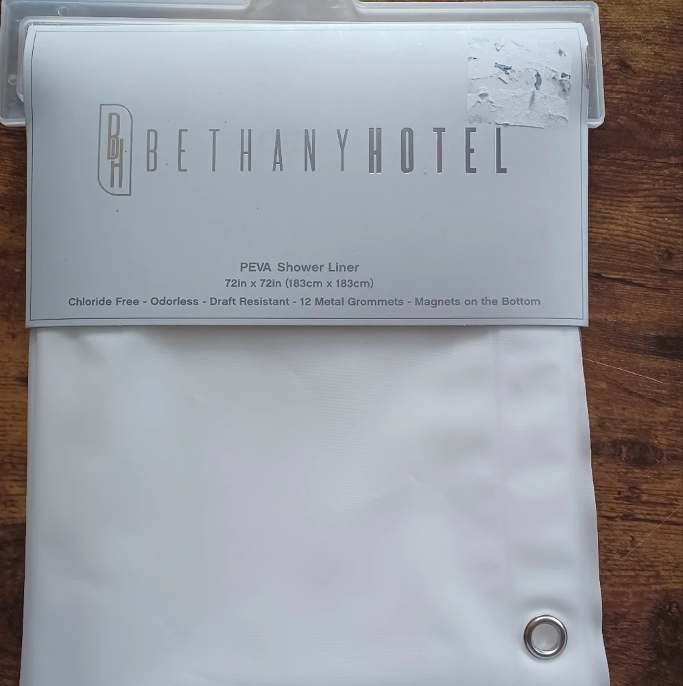 Bethany Hotel PEVA shower liner